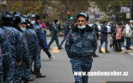 Ovannes Koçaryan: Paşinyan Yerevan küçələrinə zirehli geyimli şəxslər yeridib