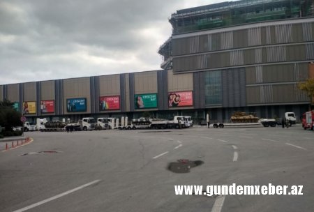 Ermənistan tankları Bakı küçələrində - FOTOLAR