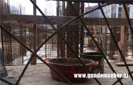 “Cavid 2016” MMC tənha qadının başına oyun açdı - Qazı, işığı kəsildi, pilləkəni söküldü