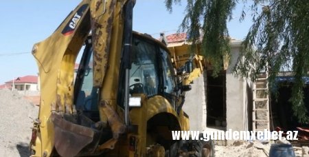 “Krokus” şirkətinin Bakı kəndlərində “buldozer əməliyyatı”