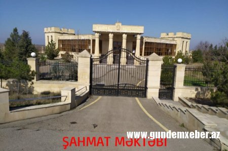 Ziya Məmmədovun qanunsuz əməllərinə dözməyən vətəndaş ölüm aclığı aksiyasına başlayır - FOTOLAR