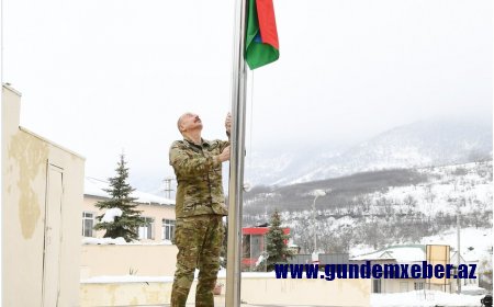 Prezident Hadrutda Azərbaycan bayrağını qaldırdı