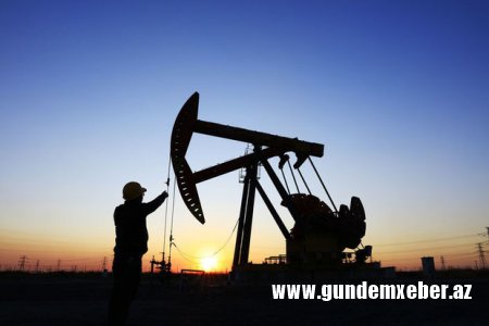 Dünya bazarında neftin qiyməti