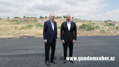 Prezidentlər “Xan qızı” bulağında olublar