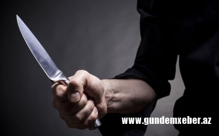 Tərtər məhkəməsinin qarşısında arvadını öldürən şəxs müəllimdir, üç övladı var