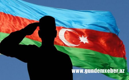 II Fəxri xiyabanda şəhidlərin xatirəsi yad edilib, yaylım atəşi açılıb
