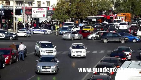 Nərimanov rayonunda daha bir küçəyə nəqliyyatın girişinə məhdudiyyət qoyulub