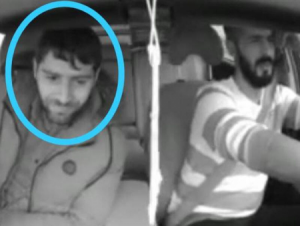 Bu şəxs Bakıda taksi sürücülərini bıçaqla hədələyib pul tələb edir - FOTO