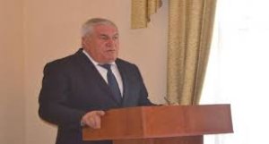 Novruz Novruzov ölkə QANUNLARINA QARŞI... - Başçı meydan sulayır...