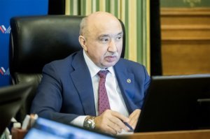 Rusiyada rektor Qafurov həbs olunub - "YA SİFARİŞLİ, YA DA KORRUPSİYAYA GÖRƏ"
