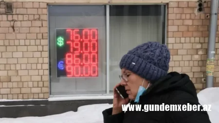 Rusiya Bankı rublun və bazarların çökməsinə görə xarici valyuta alışını dayandırıb