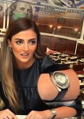 Təkcə bir qolunda 26 min dollar daşımaq hələ mədəniyyət demək deyil, Könül Nurullayeva... - Könül Nurullayeva siyasi xadimdir, yoxsa MODELYER..?