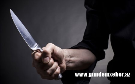 Prokuror Bakıda tanışını bıçaqlayan şəxsə cəza istəyib