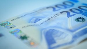 Azərbaycanda manatla pul bazasının azalmasının səbəbi nədir? - ARAŞDIRMA