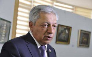 Jurnalistlərə "casus" deyən Feyziyev casusluqda suçlanmış təşkilatda çalışıbmış - İddia