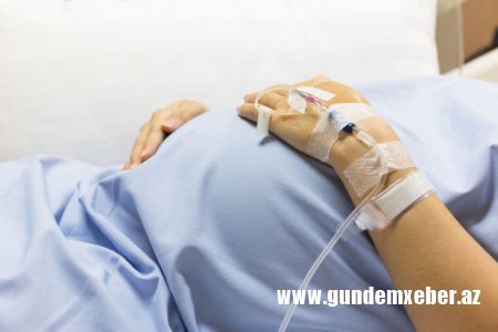Bakıda 16 yaşlı qız ana oldu