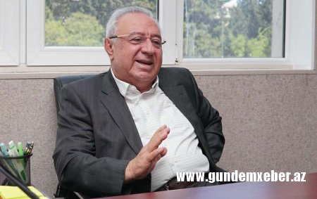 Mirələmovun romanı ətrafında qalmaqal böyüyür - Anar və Azər Turandan reaksiya
