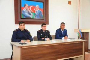 Babək rayon polisinin öz əxlaq kodeksi var: Küçə söyüşü... - ÖZBAŞINALIQ!