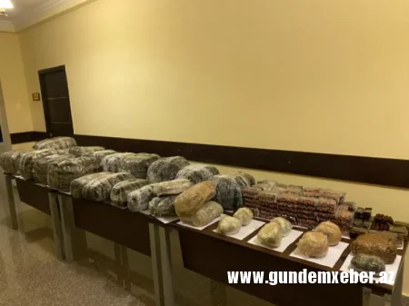 Sərhədçilər narkokuryer rolunda