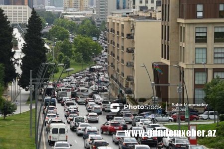 Bakı yollarında son vəziyyət açıqlanıb: On altı istiqamətdə SIXLIQ var