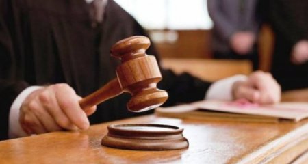 Gömrük Komitəsinin sabiq vəzifəli şəxslərinin həbs müddəti uzadılıb