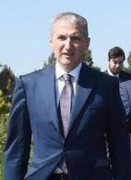 Muxtar Babayev əkin-biçinə girişib...