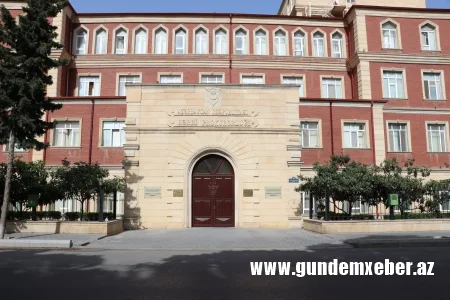 Hərbi prokurorluq rüşvəti Konstitusiyadan üstün tutur
