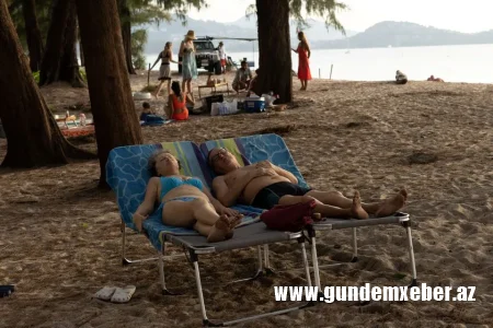 Ruslar turizmin çöküşündən sonra Taylanda axın edir - FOTO