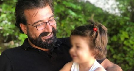 Türkiyəli musiqiçi ailəsi ilə birlikdə zəlzələnin qurbanı oldu - Fotolar