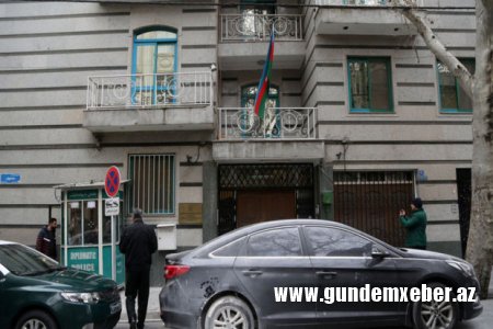 Britaniya nəşri Tehranda Azərbaycan səfirliyinə hücumla bağlı geniş məqalə dərc edib