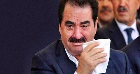 İbrahim Tatlısəsin evi yanıb: "Qonşularıma keçmiş olsun, inşallah, can itkisi olmaz" - FOTO