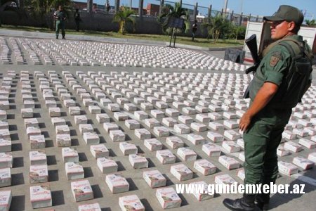 Kolumbiyada bir gündə 5 tondan çox narkotik maddə müsadirə edildi