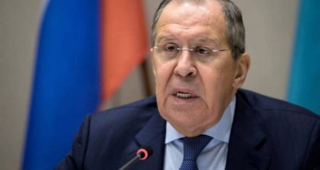 Lavrov: Ermənistan KTMT missiyasını ərazisində yerləşdirsəydi, udardı