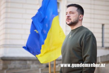 Zelenski İran xalqına müraciət edib: “Niyə şər dövlətin tərəfindəsiniz?”
