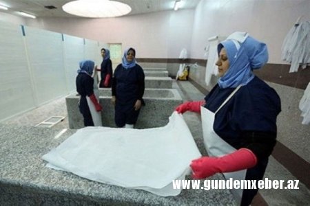 İranda məcburi hicab tələbinə etiraz edən qadın meyit yumağa məhkum edildi - FOTO