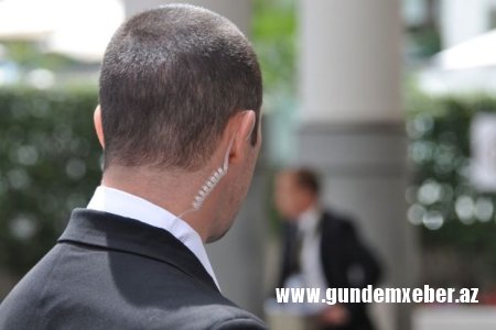 Çexiya prezidentinin mühafizəçisi intihar edib