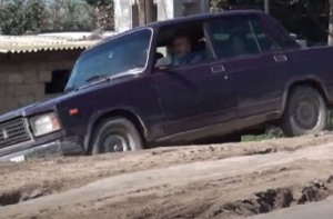 10 min nəfər sakinin yaşadığı ərazidə yollar bərbad vəziyyətdədir - VİDEO