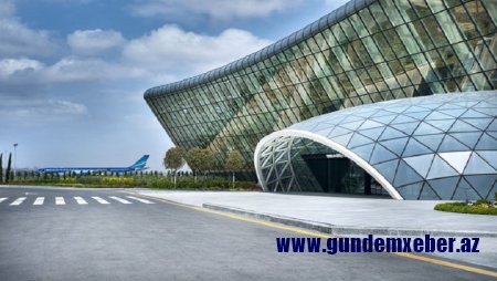 Özbəkistanlı aşbaz Bakı aeroportunda saxlanıldı