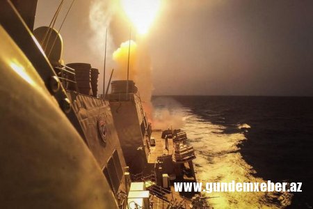 ABŞ esminesi Qırmızı dənizdə üç pilotsuz təyyarəni məhv edib