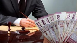 Bakı İstintaq Təcridxanasının keçmiş əməkdaşı rüşfətxorluqda ittiham olunur - Cinayət işi