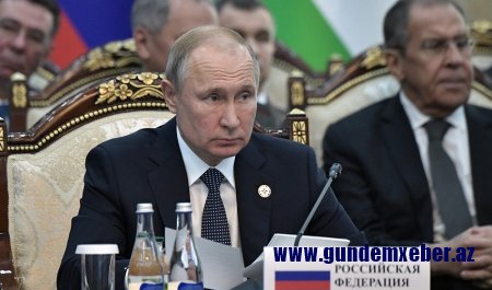 Rusiya MSK Putini prezidentliyə namizəd kimi qeydə alıb