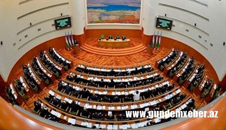 Qərbin sanksiya siyahısına düşənlərə Özbəkistanda hesab açmaq qadağan olunur