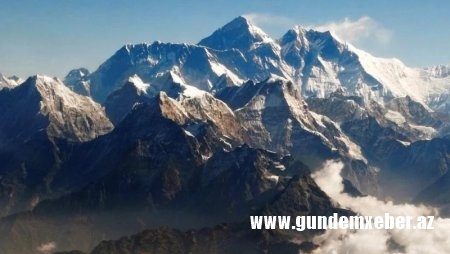 Everestə qalxmaq üzrə öz rekordlarını qırdılar