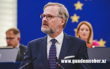 Çexiyanın Baş naziri: İlin sonuna qədər Ukraynaya 500 min mərmi tədarük ediləcək