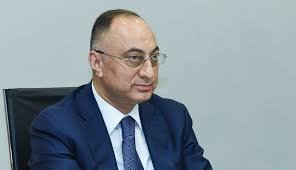Qoşqar Təhməzli dövlətin pulun belə xərcləyir -“gündüz şam işığında” tapılan şirkətlə…