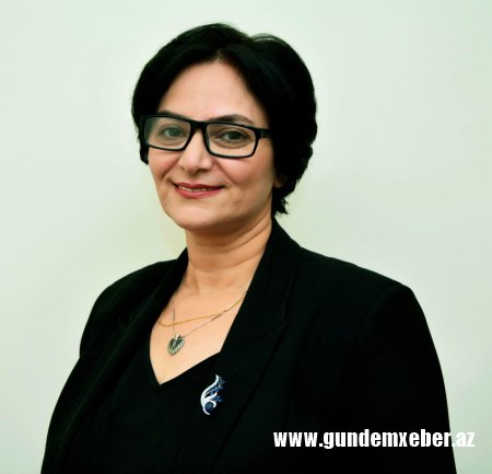 Dərslik müəlliflərinə bir sualım var: "Siz kimin dostusunuz: ayının, yoxsa mənim?"