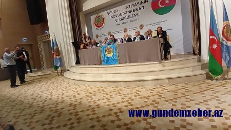 Qurultayda Adəm İsmayıl Bakuvi "Vəhdət" Partiyasının sədri seçilib -FOTO/VİDEO