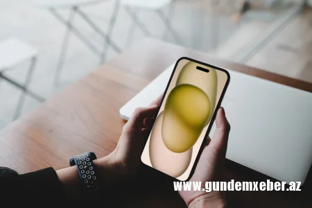 "Apple" çılpaq vəziyyətdə edilən videozəngləri qadağan edəcək