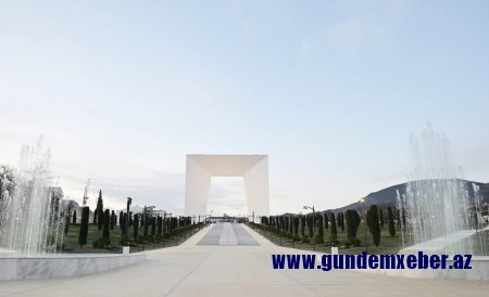 İlham Əliyev Xankəndidə Zəfər parkının açılışında