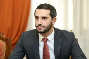 Erməni vitse-spiker rəsmi Moskvaya cavab verib - Rusiyanın “Tramp marşrutu”nda iştirakı müzakirə olunmur